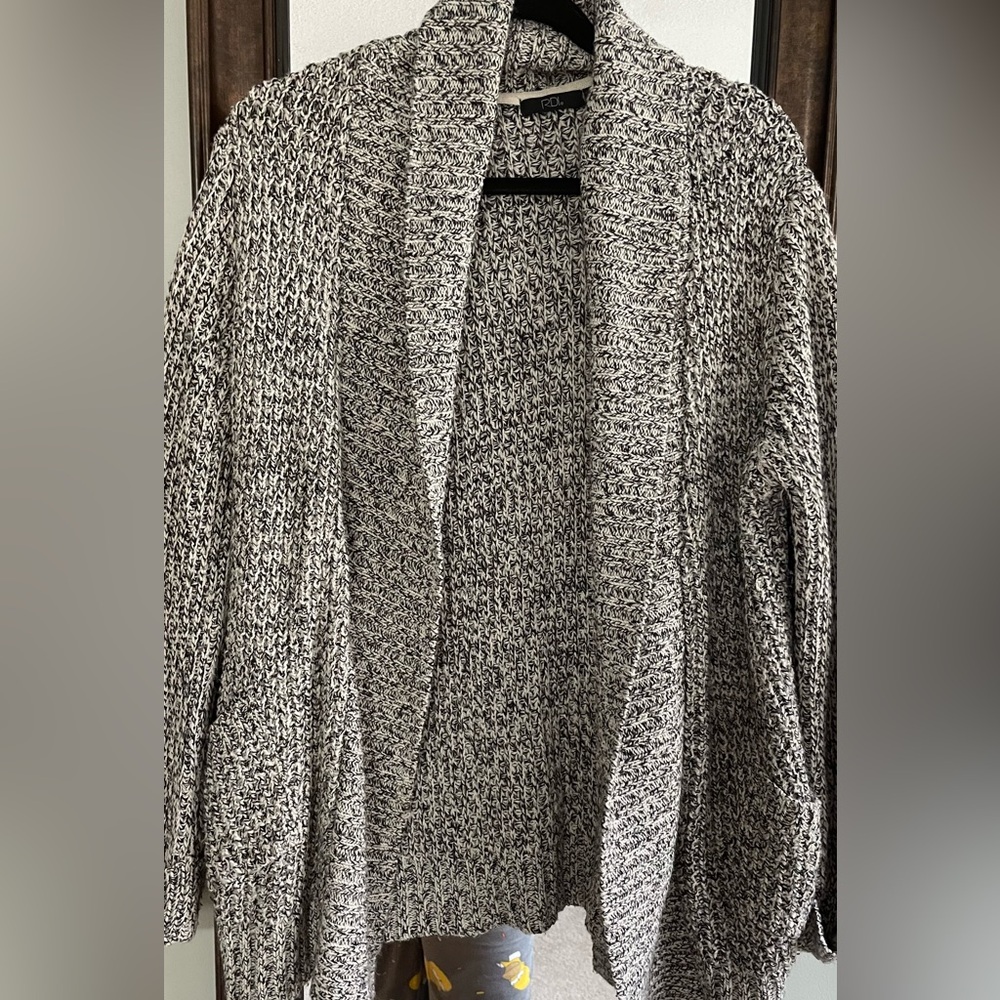 Women's Black and White Sweater